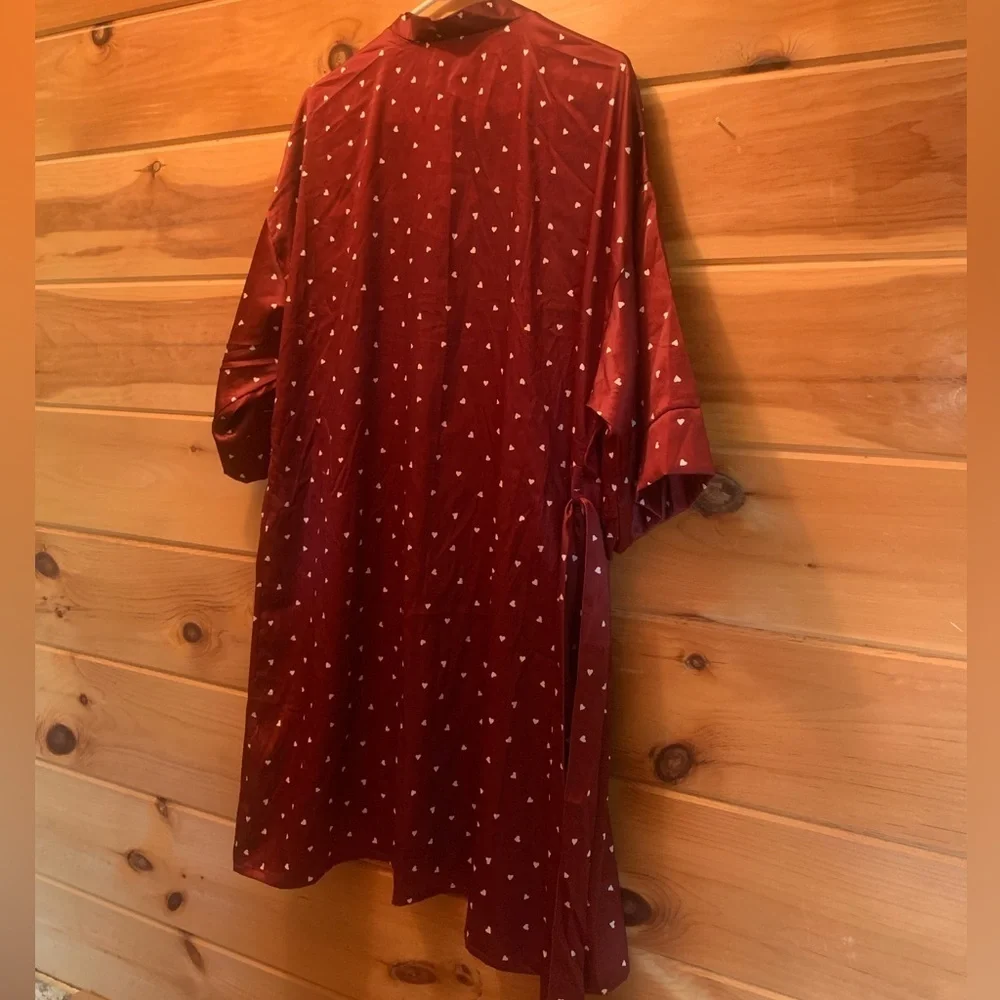 NWT Soho apparel women’s heart printed robe size large.